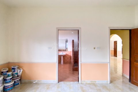 House in Bang Lamung, Thailand 4 bedrooms № 161087 - photo 23