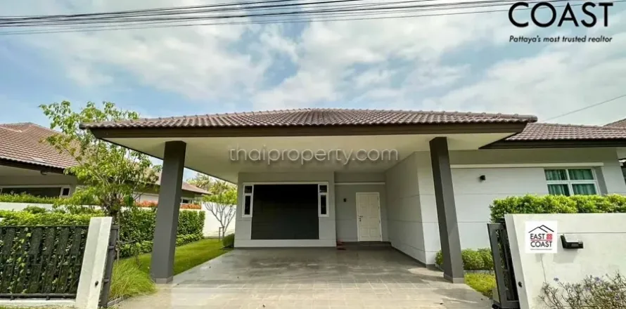 Casa de 3 dormitorios en Pattaya, Tailandia № 213732