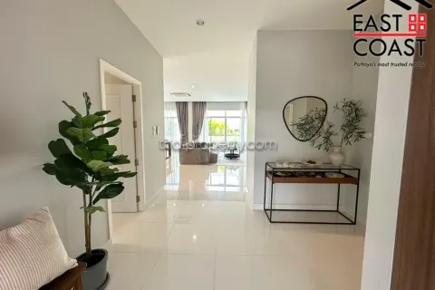 Casa de 3 dormitorios en Pattaya, Tailandia № 213732 - foto 3