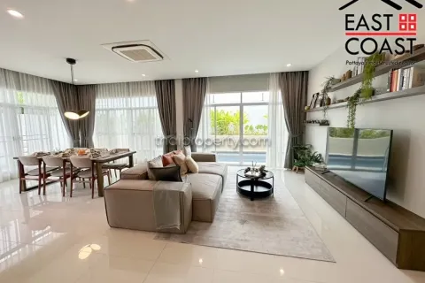 Casa de 3 dormitorios en Pattaya, Tailandia № 213732 - foto 4