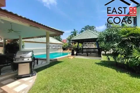 Casa de 3 dormitorios en Pattaya, Tailandia № 213735 - foto 10