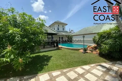 Casa de 3 dormitorios en Pattaya, Tailandia № 213735 - foto 9
