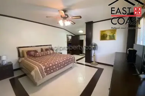 Casa de 3 dormitorios en Pattaya, Tailandia № 213735 - foto 30