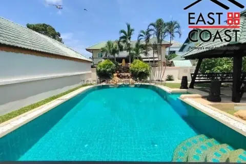 Casa de 3 dormitorios en Pattaya, Tailandia № 213735 - foto 7