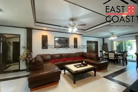 Casa de 3 dormitorios en Pattaya, Tailandia № 213735 - foto 18