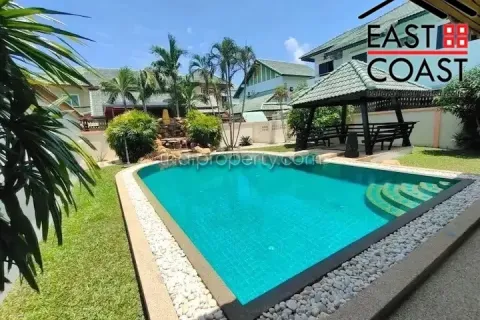 Casa de 3 dormitorios en Pattaya, Tailandia № 213735 - foto 6