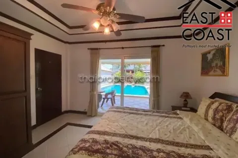 Casa de 3 dormitorios en Pattaya, Tailandia № 213735 - foto 22