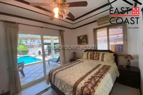 Casa de 3 dormitorios en Pattaya, Tailandia № 213735 - foto 23