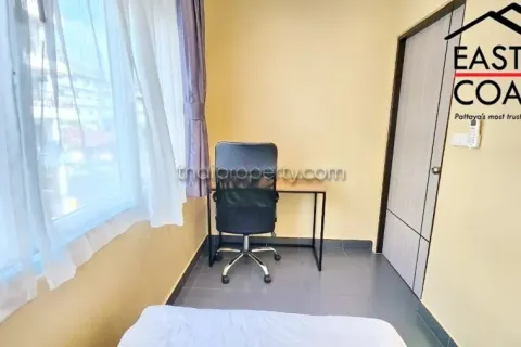 Condominio de 2 dormitorios en Jomtien Beach, Pattaya, Tailandia № 213738 - foto 20