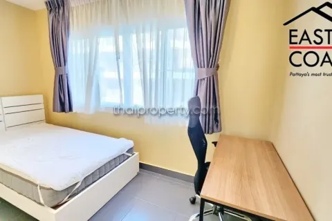 Condominio de 2 dormitorios en Jomtien Beach, Pattaya, Tailandia № 213738 - foto 18