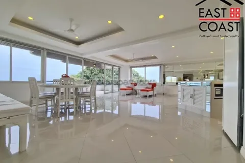 Condominio de 2 dormitorios en Pattaya, Tailandia № 213734 - foto 2