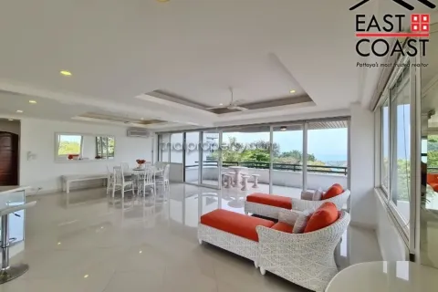 Condominio de 2 dormitorios en Pattaya, Tailandia № 213734 - foto 1