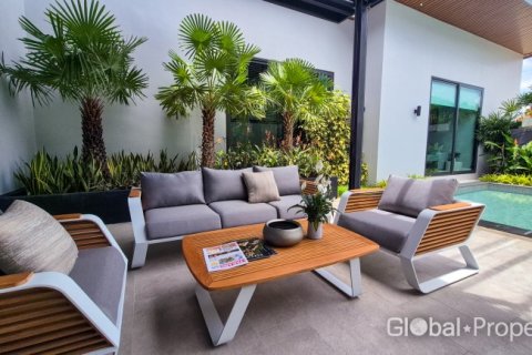 Дом в Паттайе, Таиланд с 5 спальнями  № 146578 - фото 2