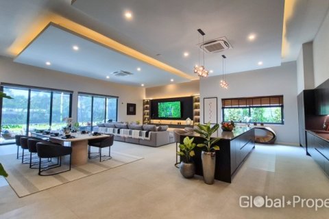 Дом в Паттайе, Таиланд с 5 спальнями  № 146578 - фото 8