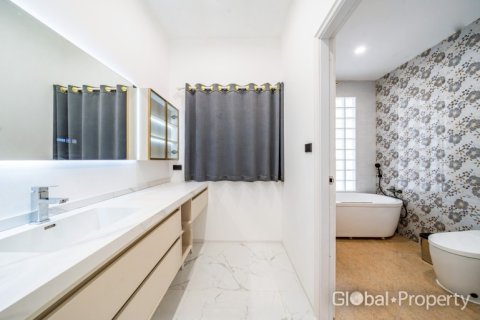 Дом в Паттайе, Таиланд с 5 спальнями  № 146574 - фото 14