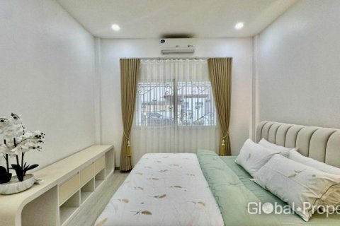 House in Pattaya, Thailand 3 bedrooms № 146576 - photo 14