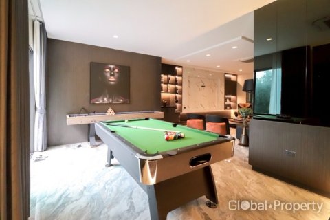 House on Jomtien Beach, Pattaya, Thailand 7 bedrooms № 146575 - photo 10