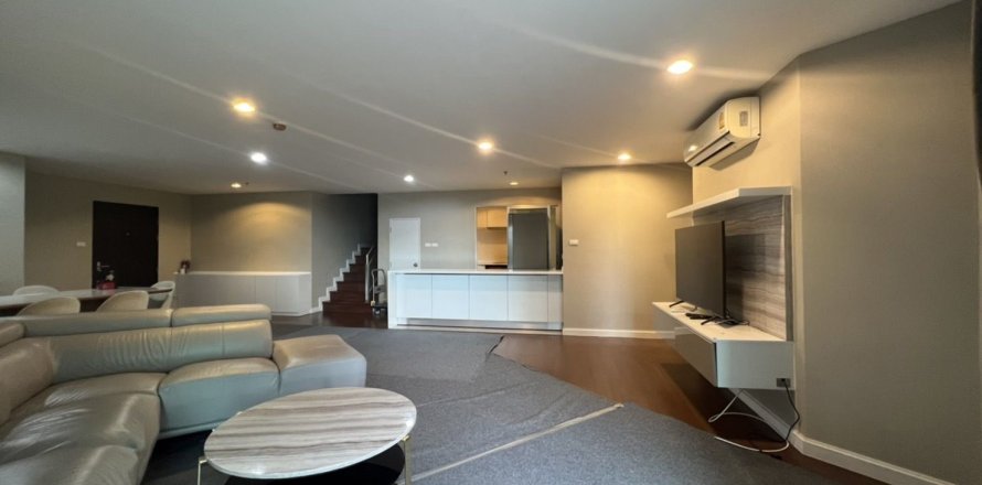 Penthouse à Huai Khwang, Bangkok, Thaïlande 5 chambres № 164745