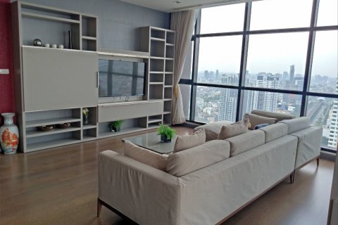 Penthouse in Khlong San, Bangkok, Thailand 3 bedrooms № 136099 - photo 2