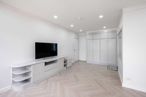 Кондоминиум с 2 спальнями в Бангкоке, Таиланд № 142939 - фото 17