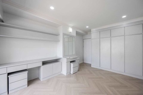 Кондоминиум с 2 спальнями в Бангкоке, Таиланд № 142939 - фото 14