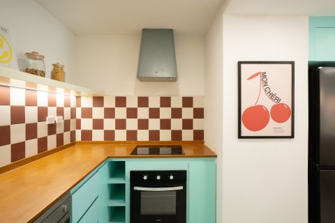 Condo in Bangkok, Thailand, 2 bedrooms  № 142936 - photo 5