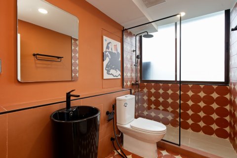 Condo in Bangkok, Thailand, 2 bedrooms  № 142936 - photo 16