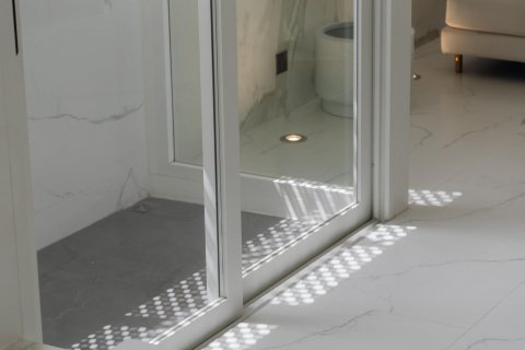 House in Bangkok, Thailand 3 bedrooms № 142937 - photo 24