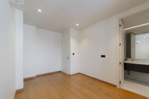 House in Bangkok, Thailand 3 bedrooms № 142937 - photo 30