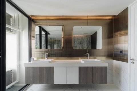 House in Bangkok, Thailand 3 bedrooms № 142937 - photo 19