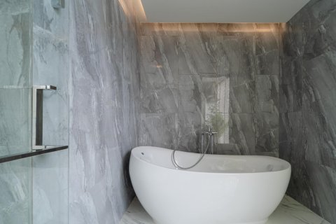 House in Bangkok, Thailand 3 bedrooms № 142937 - photo 22