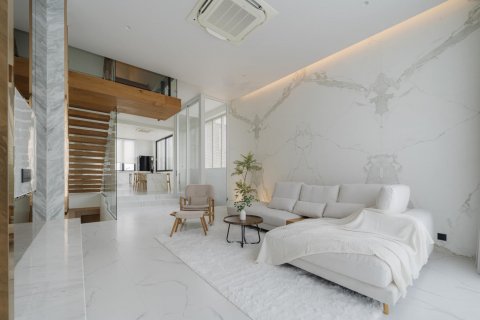 House in Bangkok, Thailand 3 bedrooms № 142937 - photo 6