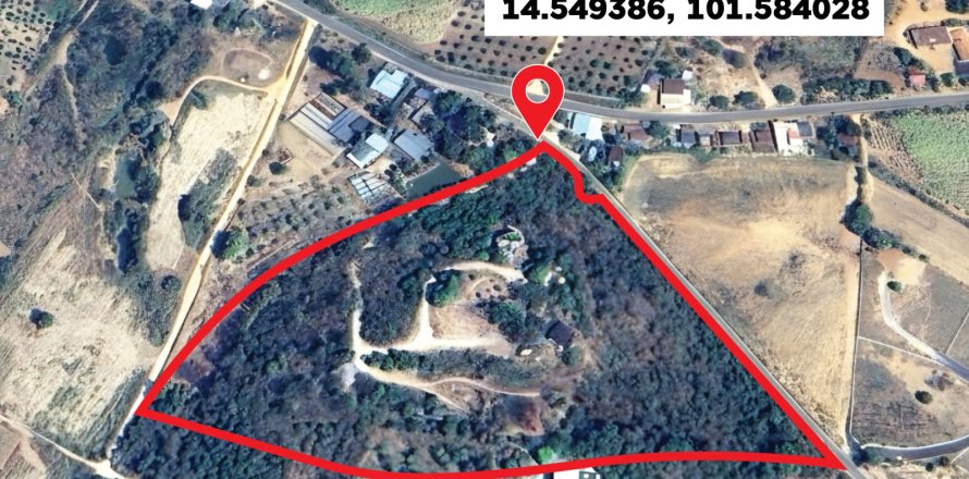 Terrain à Pak Chong, Thaïlande 35200 m2 № 148713