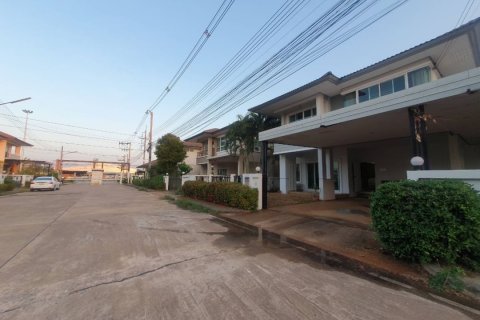 House in Khon Kaen, Thailand 3 bedrooms № 172069 - photo 3