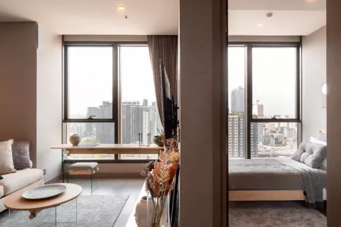 Кондоминиум с 2 спальнями в Хуай Кванге, Бангкок, Таиланд № 139078 - фото 2