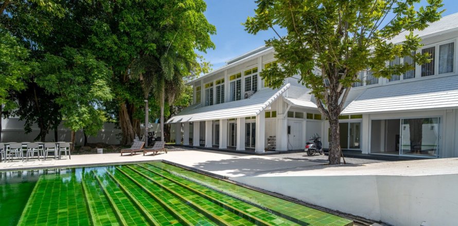 Вилла в Самуи, Таиланд с 8 спальнями  № 170879