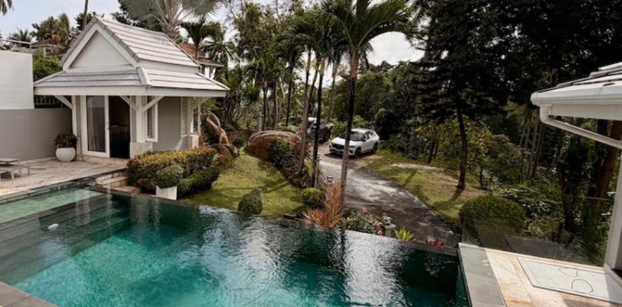 Villa in Ko Samui, Thailand 3 bedrooms № 170881