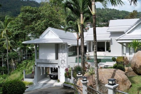 Villa in Ko Samui, Thailand 3 bedrooms № 170881 - photo 13