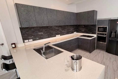 Villa in Ko Samui, Thailand 3 bedrooms № 170881 - photo 5