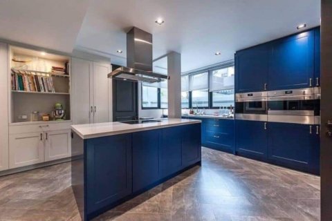 House in Bangkok, Thailand 4 bedrooms № 181242 - photo 6