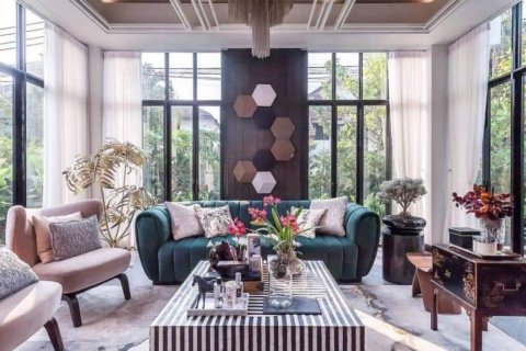House in Bangkok, Thailand 4 bedrooms № 181242 - photo 3