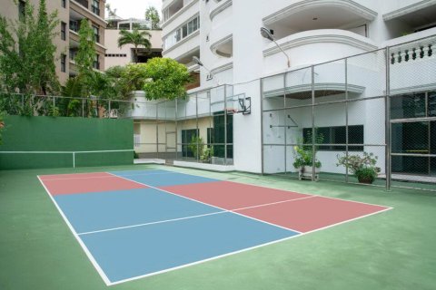 Condo in Bangkok, Thailand, 3 bedrooms  № 181246 - photo 13