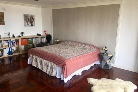 Condo in Bangkok, Thailand, 3 bedrooms  № 181246 - photo 9