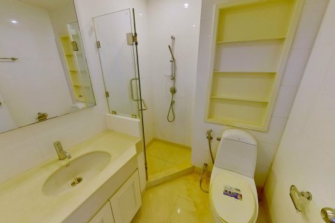 Кондоминиум с 2 спальнями в Клонг Тоэй, Бангкок, Таиланд № 167825 - фото 6