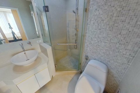 Кондоминиум с 2 спальнями в Клонг Тоэй, Бангкок, Таиланд № 167825 - фото 8