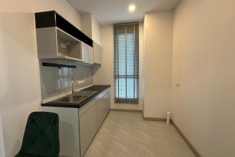 Студия в кондо в Банг Раке, Бангкок, Таиланд № 172188 - фото 15