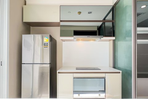 Студия в кондо в Банг Раке, Бангкок, Таиланд № 172188 - фото 8