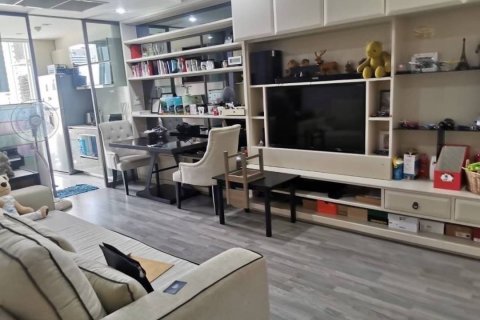 Студия в кондо в Банг Раке, Бангкок, Таиланд № 172188 - фото 19