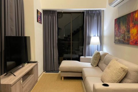 Дуплекс в Пхракханонге, Бангкок, Таиланд с 2 спальнями  № 172186