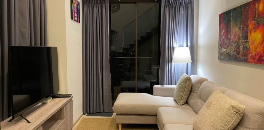 Duplex in Phra Khanong, Bangkok, Thailand 2 bedrooms № 172186